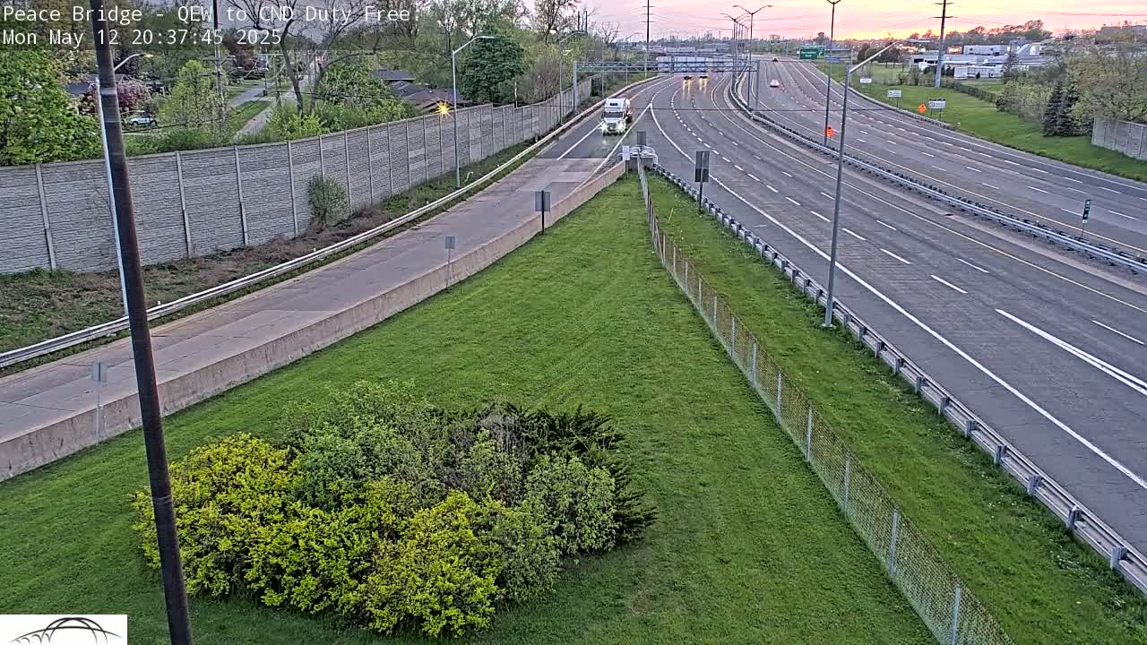 Fort Erie,  Canada Duty Free  Road Entrance to Peace Bridge Live Cam - Fort Erie, Niagara, Ontario, Canada