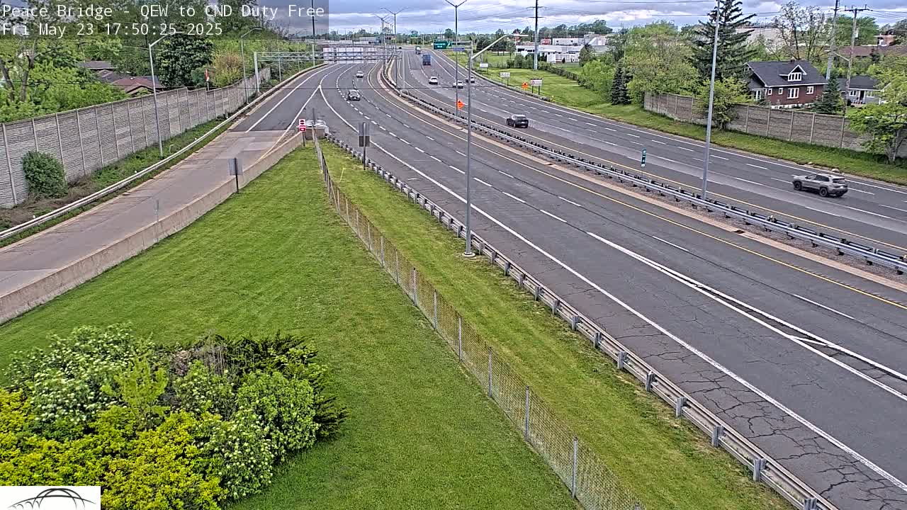 Fort Erie,  Canada Duty Free  Road Entrance to Peace Bridge Live Cam - Fort Erie, Niagara, Ontario, Canada