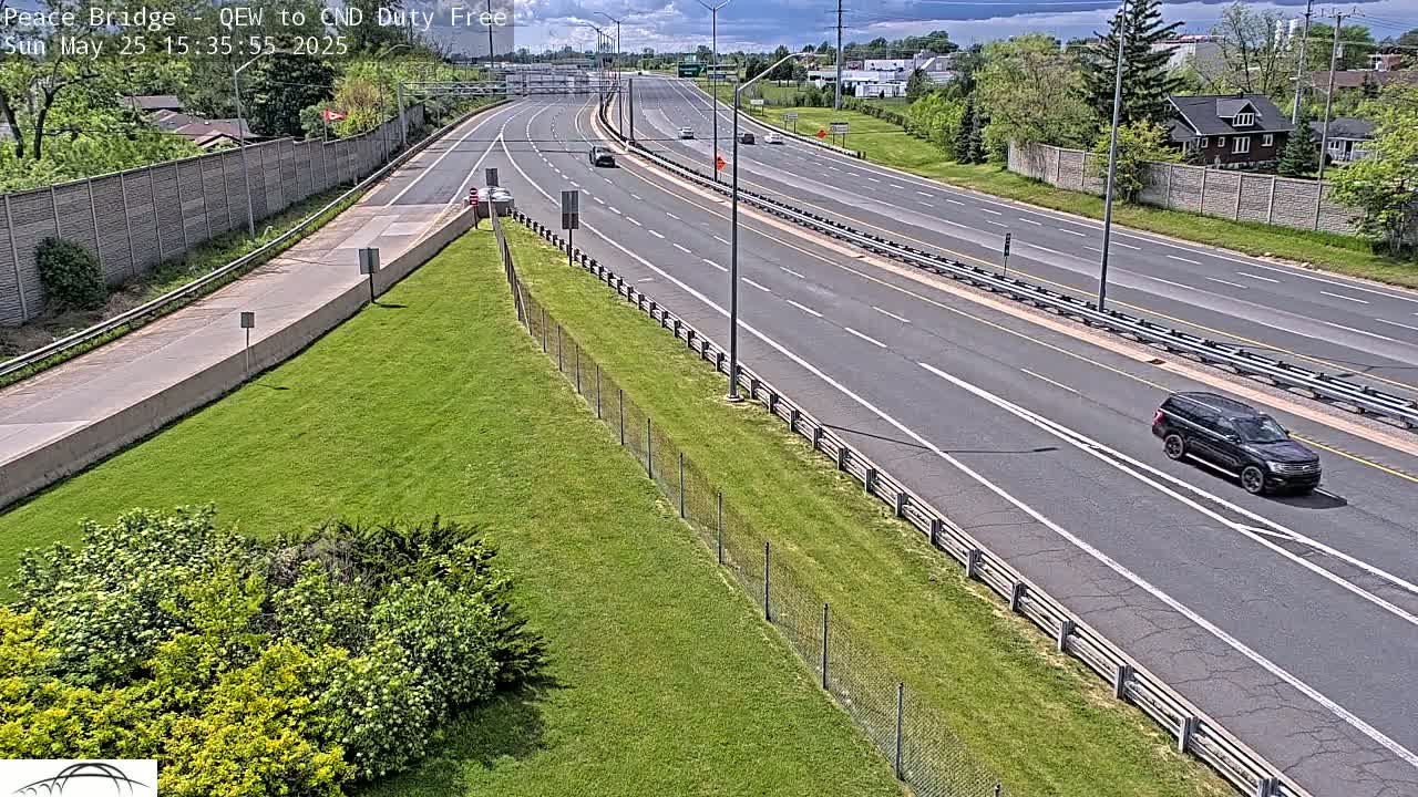 Fort Erie,  Canada Duty Free  Road Entrance to Peace Bridge Live Cam - Fort Erie, Niagara, Ontario, Canada