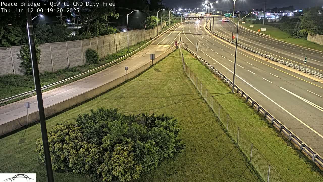 Fort Erie,  Canada Duty Free  Road Entrance to Peace Bridge Live Cam - Fort Erie, Niagara, Ontario, Canada