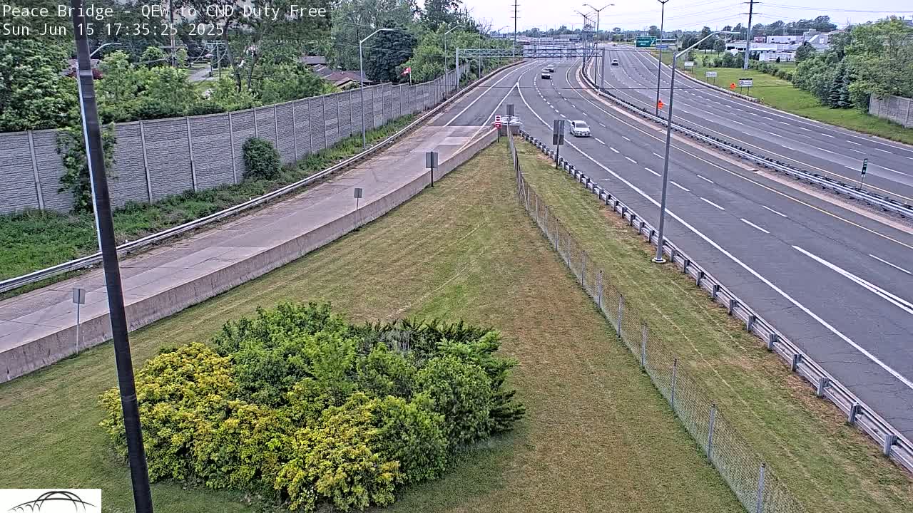 Fort Erie,  Canada Duty Free  Road Entrance to Peace Bridge Live Cam - Fort Erie, Niagara, Ontario, Canada