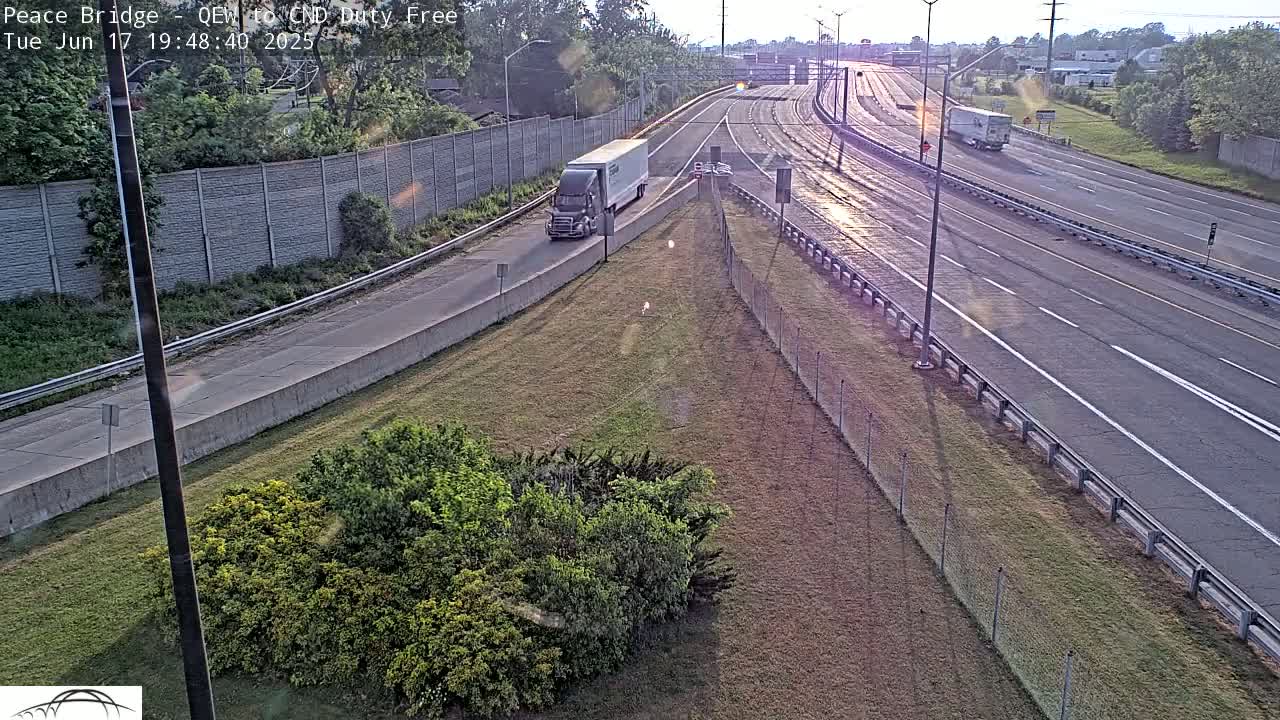 Fort Erie,  Canada Duty Free  Road Entrance to Peace Bridge Live Cam - Fort Erie, Niagara, Ontario, Canada