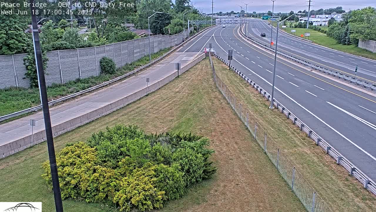 Fort Erie,  Canada Duty Free  Road Entrance to Peace Bridge Live Cam - Fort Erie, Niagara, Ontario, Canada
