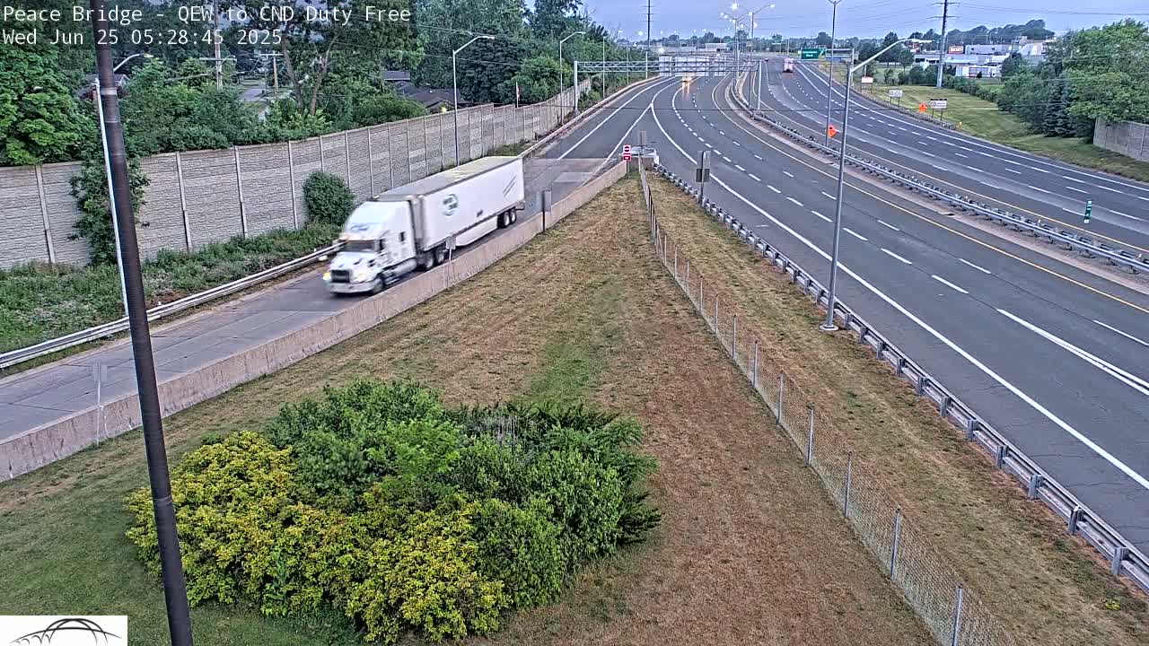 Fort Erie,  Canada Duty Free  Road Entrance to Peace Bridge Live Cam - Fort Erie, Niagara, Ontario, Canada