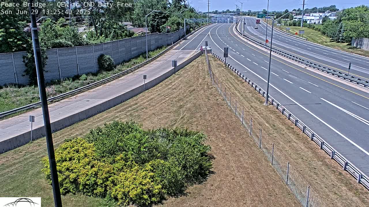 Fort Erie,  Canada Duty Free  Road Entrance to Peace Bridge Live Cam - Fort Erie, Niagara, Ontario, Canada