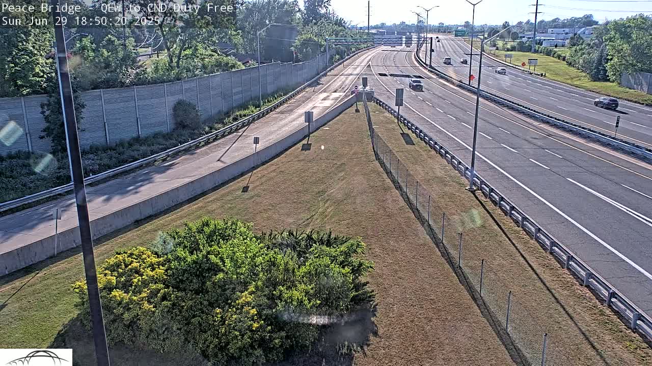 Fort Erie,  Canada Duty Free  Road Entrance to Peace Bridge Live Cam - Fort Erie, Niagara, Ontario, Canada