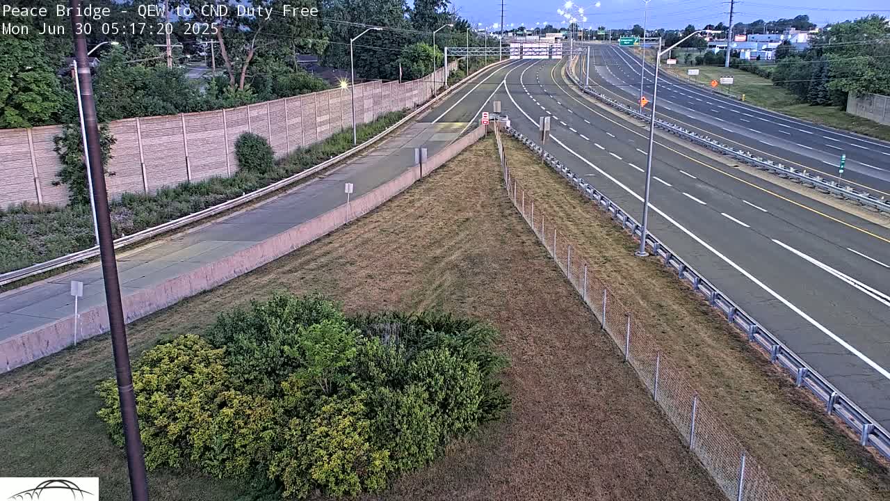 Fort Erie,  Canada Duty Free  Road Entrance to Peace Bridge Live Cam - Fort Erie, Niagara, Ontario, Canada