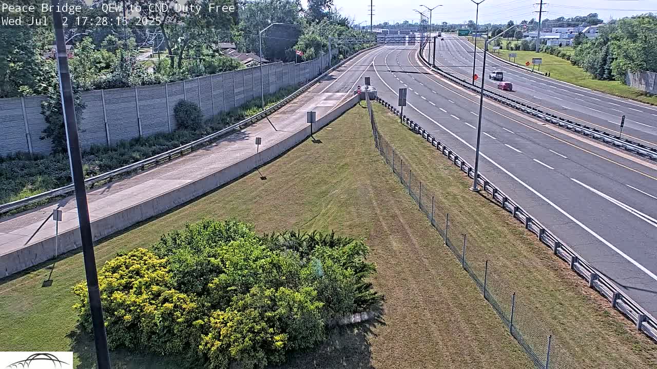 Fort Erie,  Canada Duty Free  Road Entrance to Peace Bridge Live Cam - Fort Erie, Niagara, Ontario, Canada