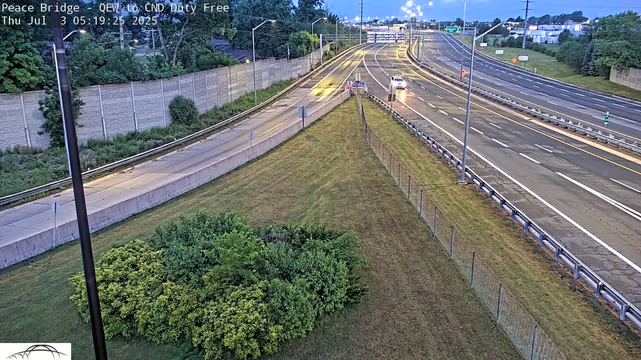Fort Erie,  Canada Duty Free  Road Entrance to Peace Bridge Live Cam - Fort Erie, Niagara, Ontario, Canada