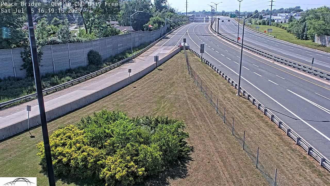 Fort Erie,  Canada Duty Free  Road Entrance to Peace Bridge Live Cam - Fort Erie, Niagara, Ontario, Canada