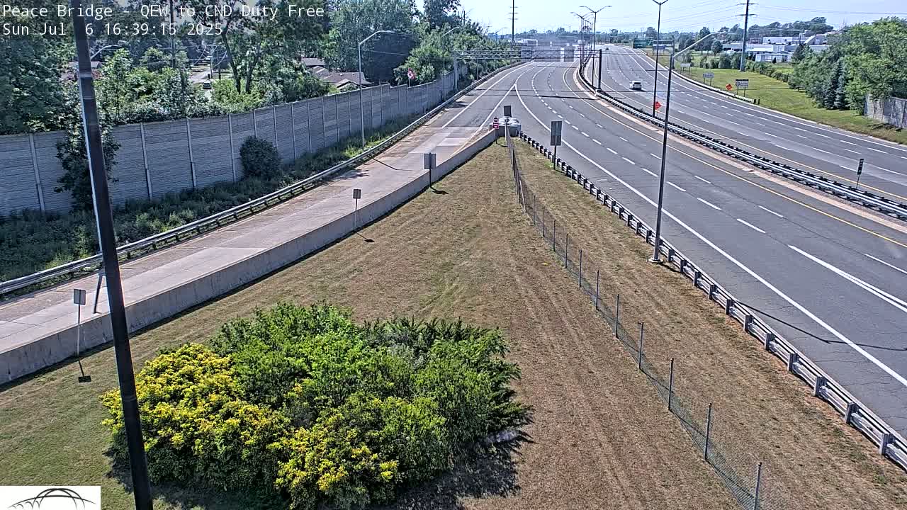 Fort Erie,  Canada Duty Free  Road Entrance to Peace Bridge Live Cam - Fort Erie, Niagara, Ontario, Canada
