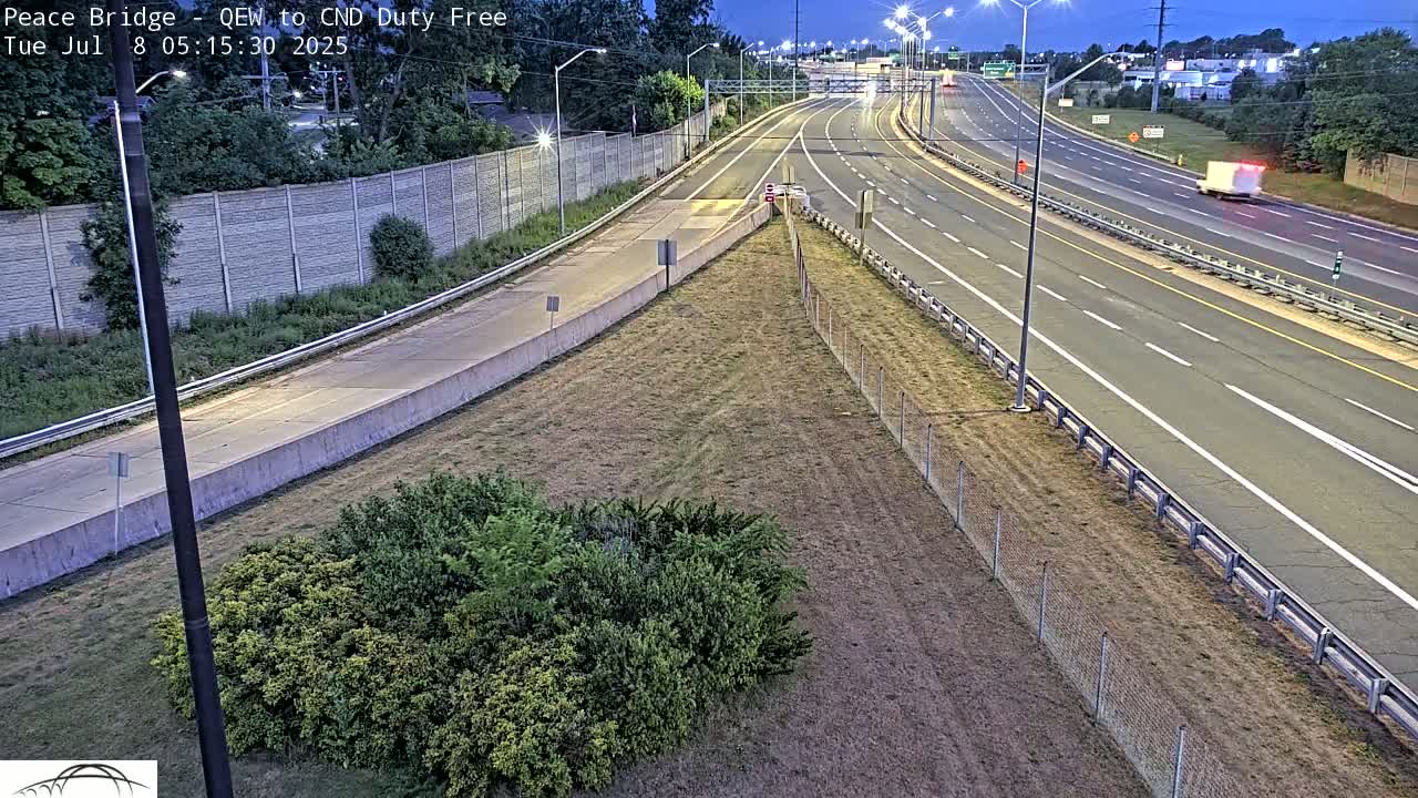 Fort Erie,  Canada Duty Free  Road Entrance to Peace Bridge Live Cam - Fort Erie, Niagara, Ontario, Canada