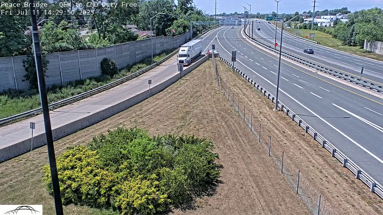 Fort Erie,  Canada Duty Free  Road Entrance to Peace Bridge Live Cam - Fort Erie, Niagara, Ontario, Canada