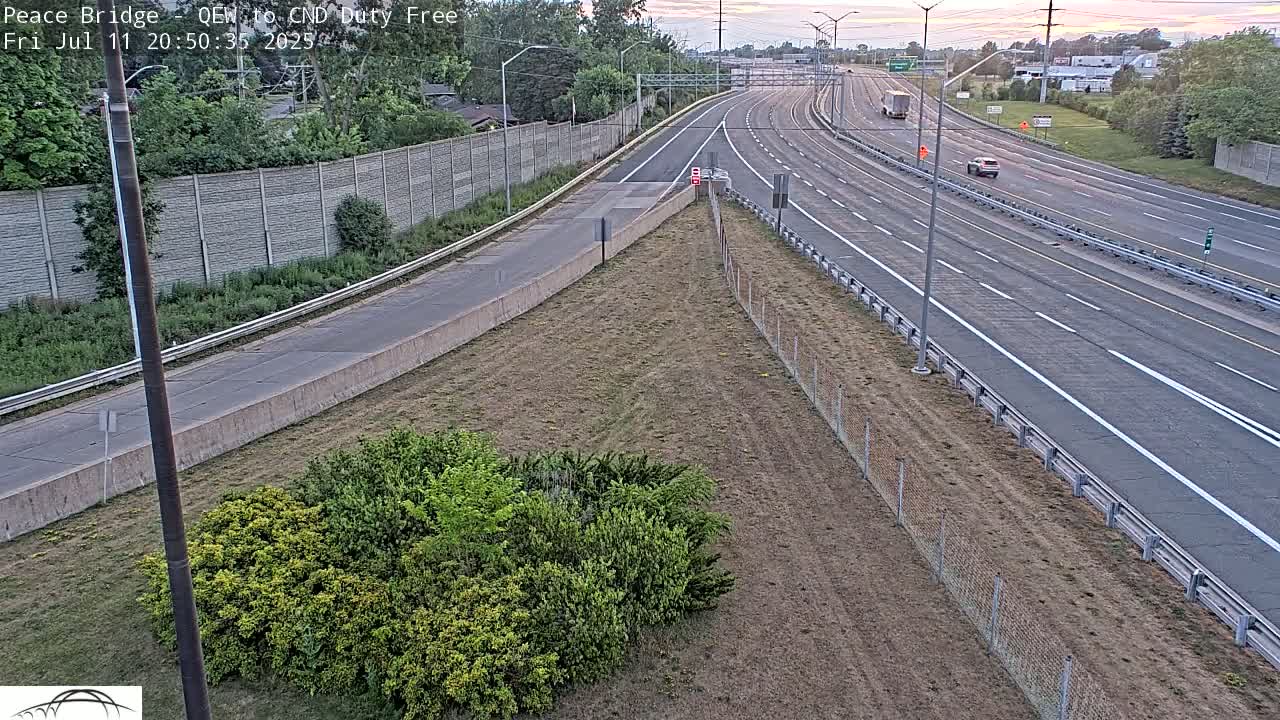 Fort Erie,  Canada Duty Free  Road Entrance to Peace Bridge Live Cam - Fort Erie, Niagara, Ontario, Canada