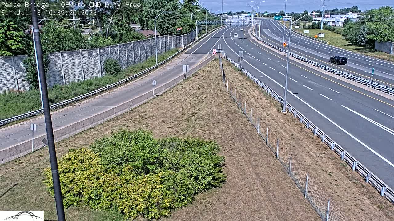 Fort Erie,  Canada Duty Free  Road Entrance to Peace Bridge Live Cam - Fort Erie, Niagara, Ontario, Canada