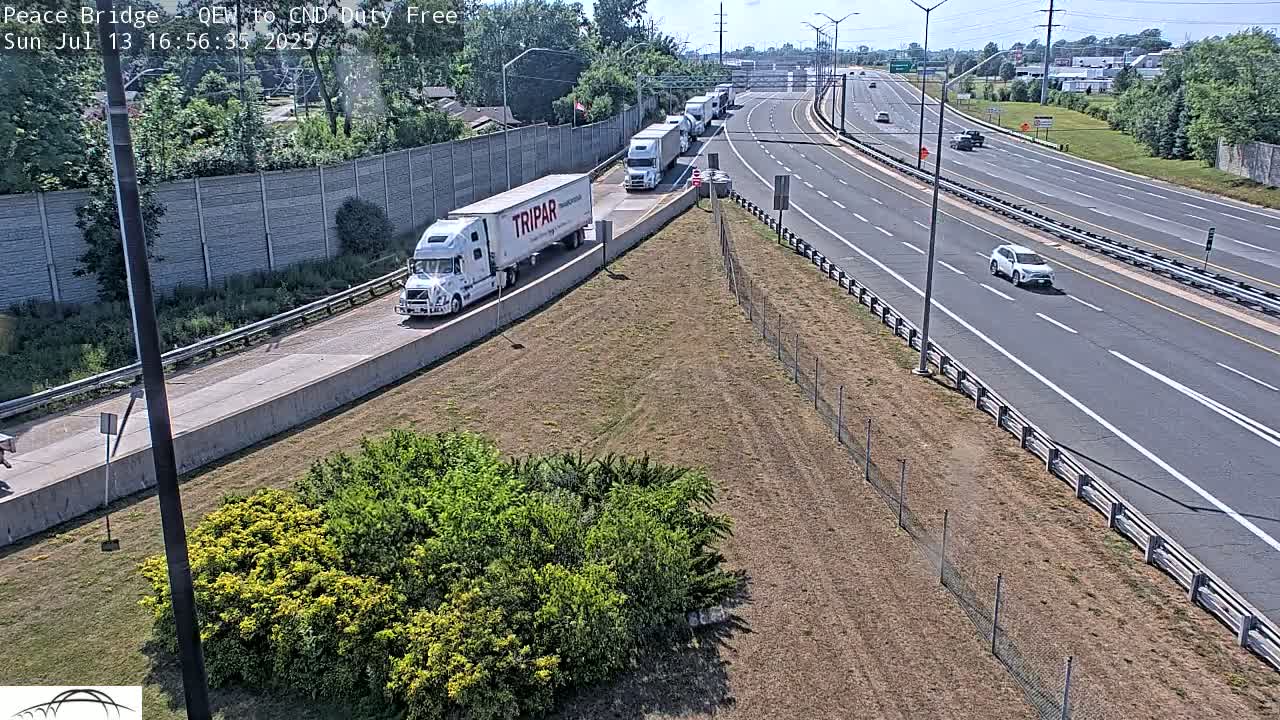 Fort Erie,  Canada Duty Free  Road Entrance to Peace Bridge Live Cam - Fort Erie, Niagara, Ontario, Canada