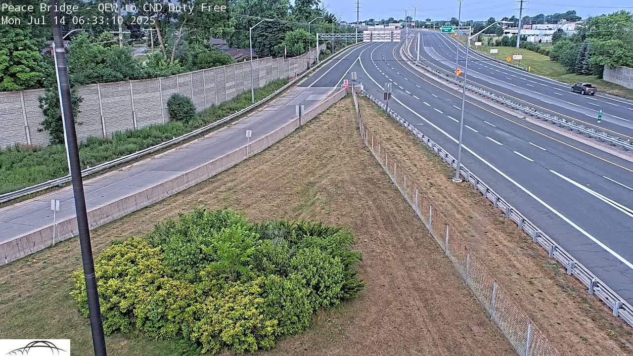 Fort Erie,  Canada Duty Free  Road Entrance to Peace Bridge Live Cam - Fort Erie, Niagara, Ontario, Canada