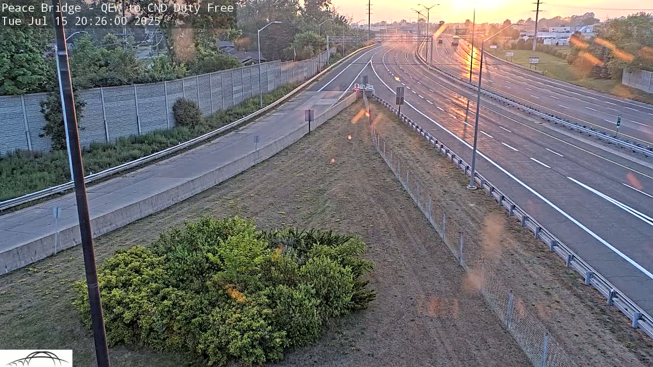 Fort Erie,  Canada Duty Free  Road Entrance to Peace Bridge Live Cam - Fort Erie, Niagara, Ontario, Canada