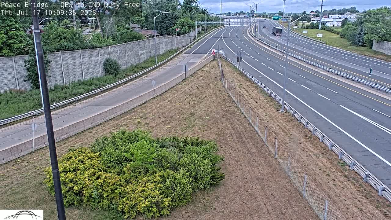 Fort Erie,  Canada Duty Free  Road Entrance to Peace Bridge Live Cam - Fort Erie, Niagara, Ontario, Canada