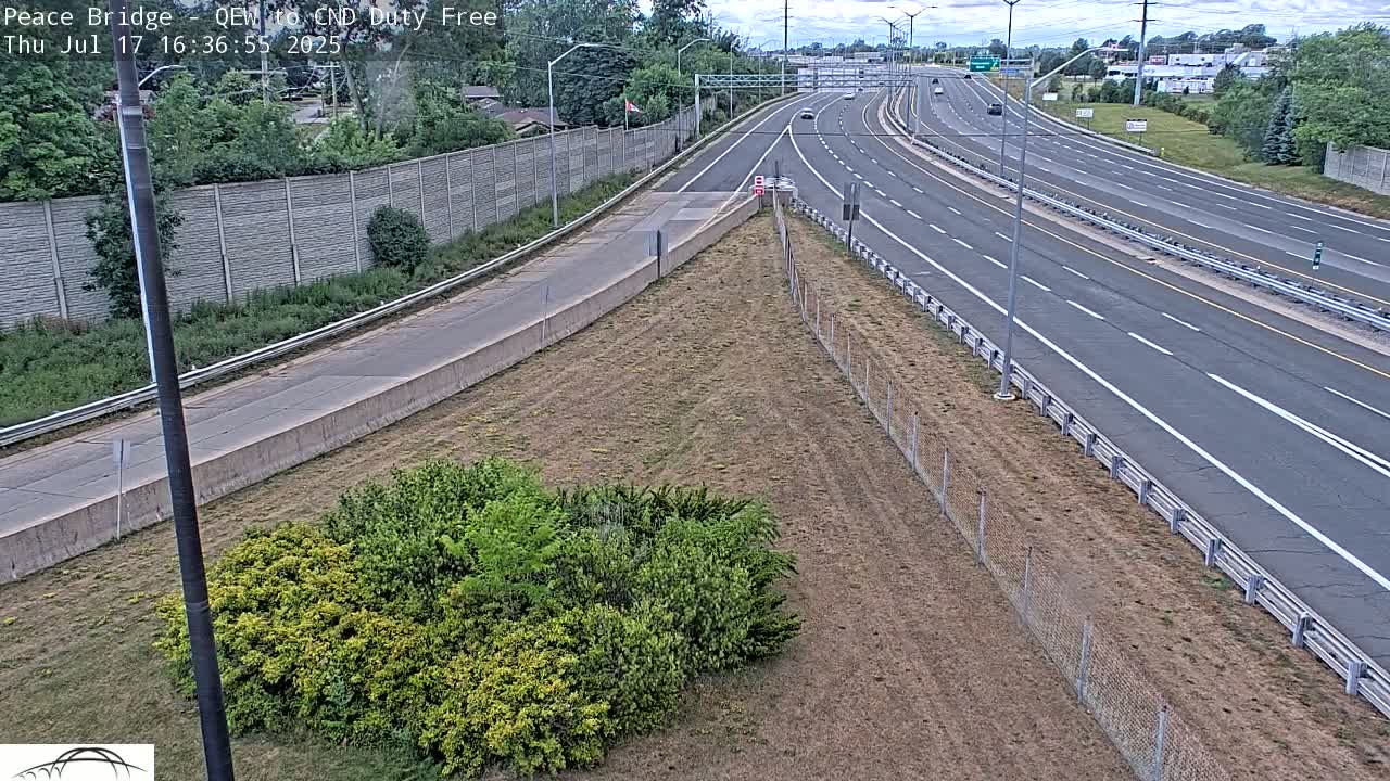 Fort Erie,  Canada Duty Free  Road Entrance to Peace Bridge Live Cam - Fort Erie, Niagara, Ontario, Canada