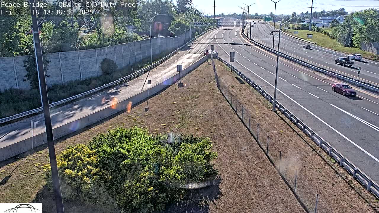 Fort Erie,  Canada Duty Free  Road Entrance to Peace Bridge Live Cam - Fort Erie, Niagara, Ontario, Canada