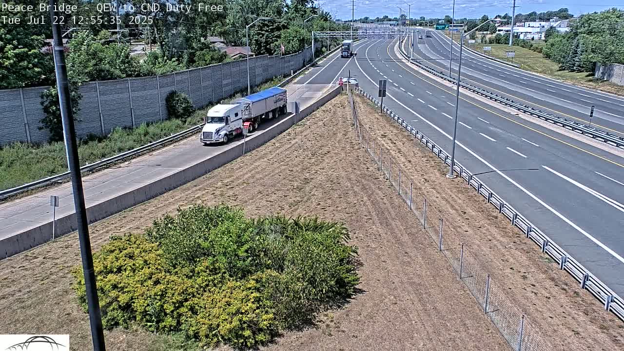 Fort Erie,  Canada Duty Free  Road Entrance to Peace Bridge Live Cam - Fort Erie, Niagara, Ontario, Canada