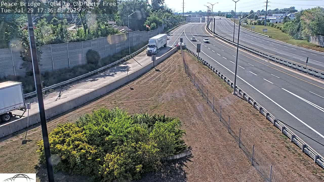 Fort Erie,  Canada Duty Free  Road Entrance to Peace Bridge Live Cam - Fort Erie, Niagara, Ontario, Canada