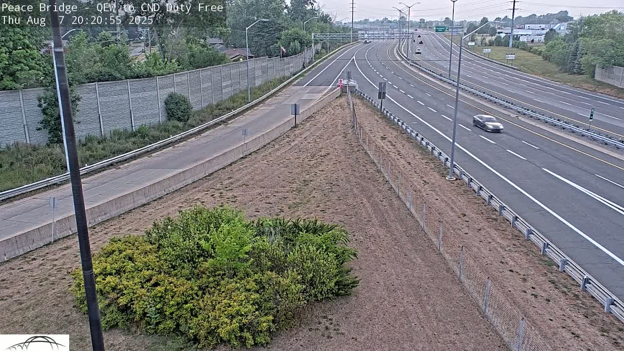 Fort Erie,  Canada Duty Free  Road Entrance to Peace Bridge Live Cam - Fort Erie, Niagara, Ontario, Canada