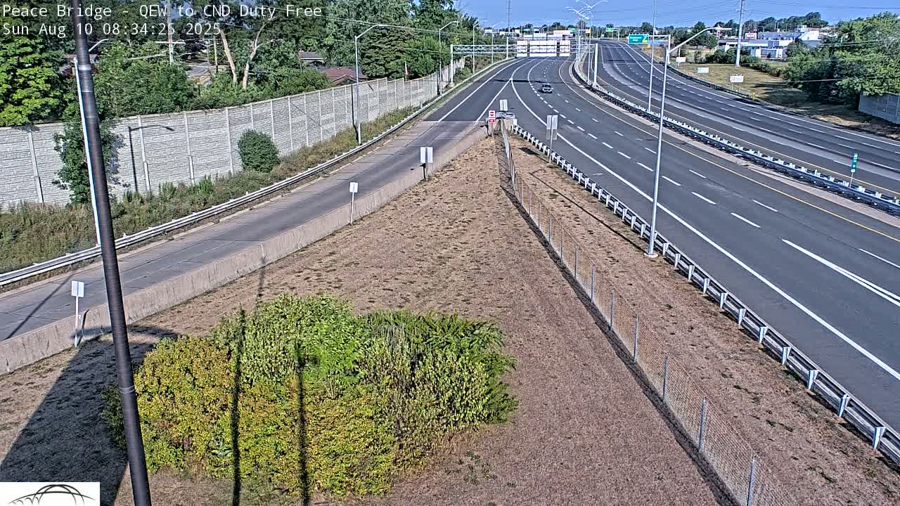 Fort Erie,  Canada Duty Free  Road Entrance to Peace Bridge Live Cam - Fort Erie, Niagara, Ontario, Canada