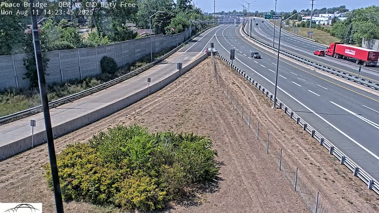 Fort Erie,  Canada Duty Free  Road Entrance to Peace Bridge Live Cam - Fort Erie, Niagara, Ontario, Canada