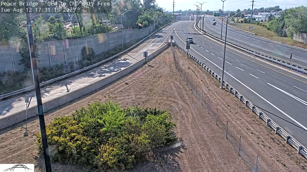 Fort Erie,  Canada Duty Free  Road Entrance to Peace Bridge Live Cam - Fort Erie, Niagara, Ontario, Canada