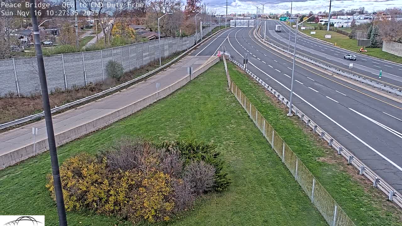 Fort Erie,  Canada Duty Free  Road Entrance to Peace Bridge Live Cam - Fort Erie, Niagara, Ontario, Canada