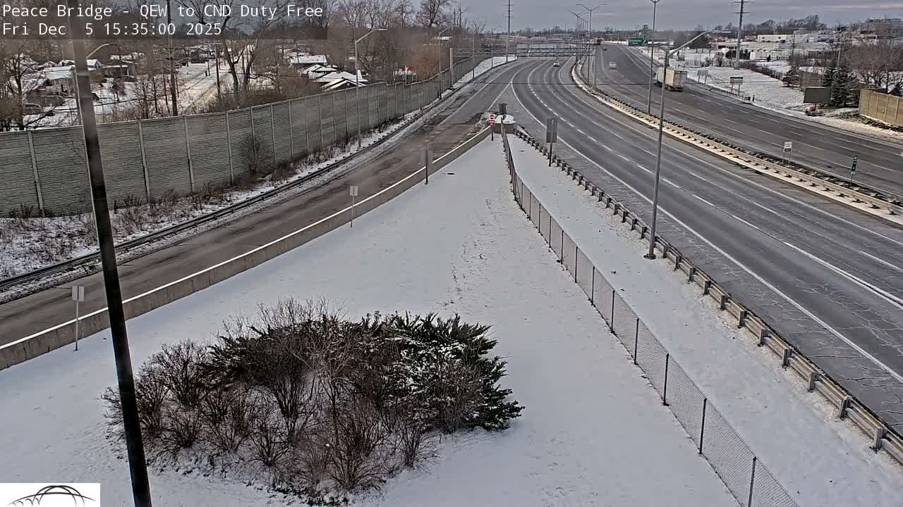 Fort Erie,  Canada Duty Free  Road Entrance to Peace Bridge Live Cam - Fort Erie, Niagara, Ontario, Canada