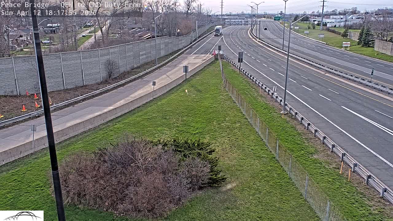 Fort Erie,  Canada Duty Free  Road Entrance to Peace Bridge Live Cam - Fort Erie, Niagara, Ontario, Canada