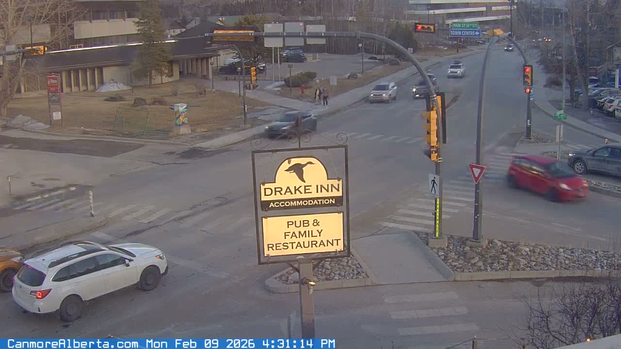 Canmore City Railway Avenue  Live Cam - Canmore, Alberta's Rockies, Alberta, Canada