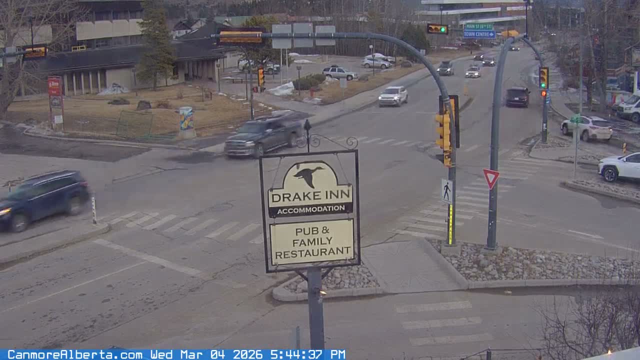Canmore City Railway Avenue  Live Cam - Canmore, Alberta's Rockies, Alberta, Canada