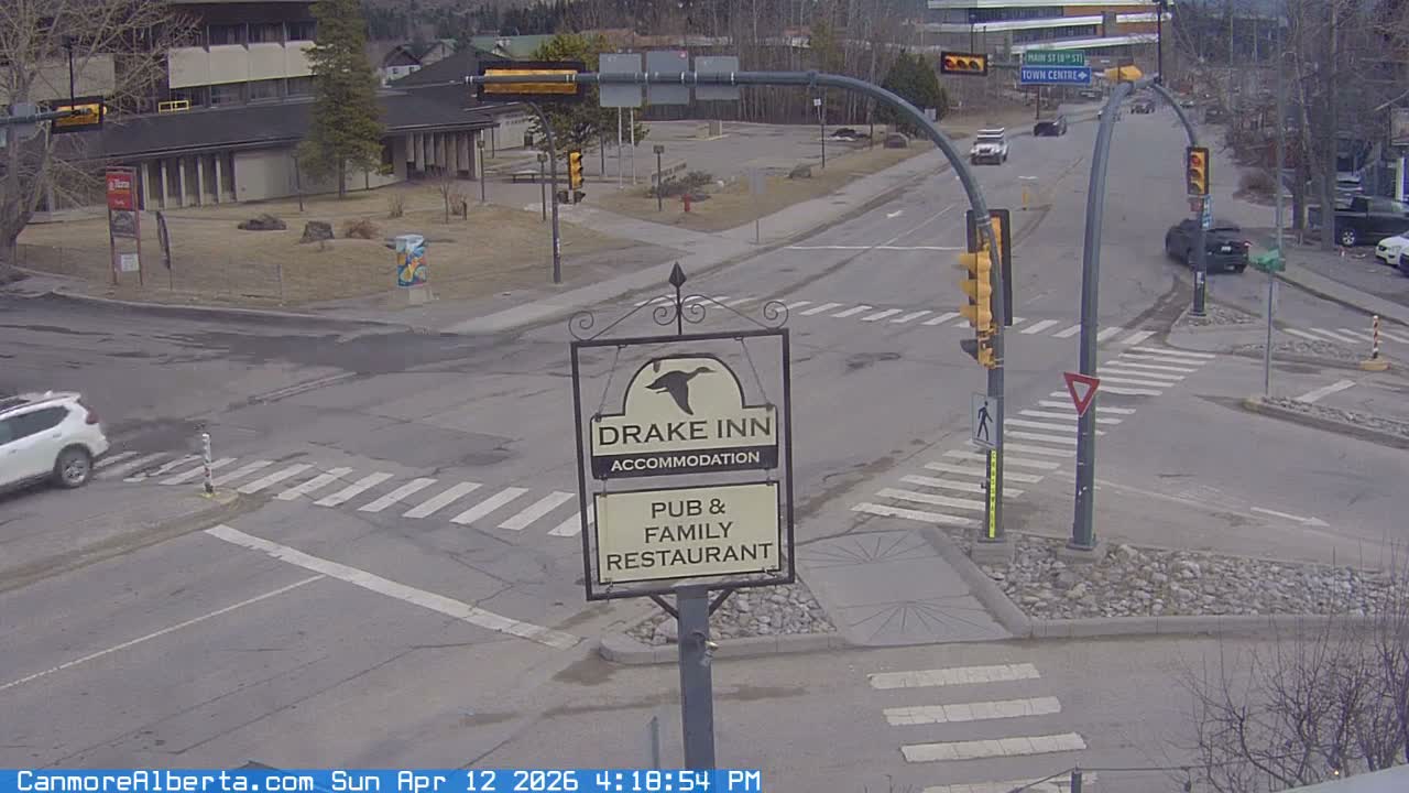 Canmore City Railway Avenue  Live Cam - Canmore, Alberta's Rockies, Alberta, Canada