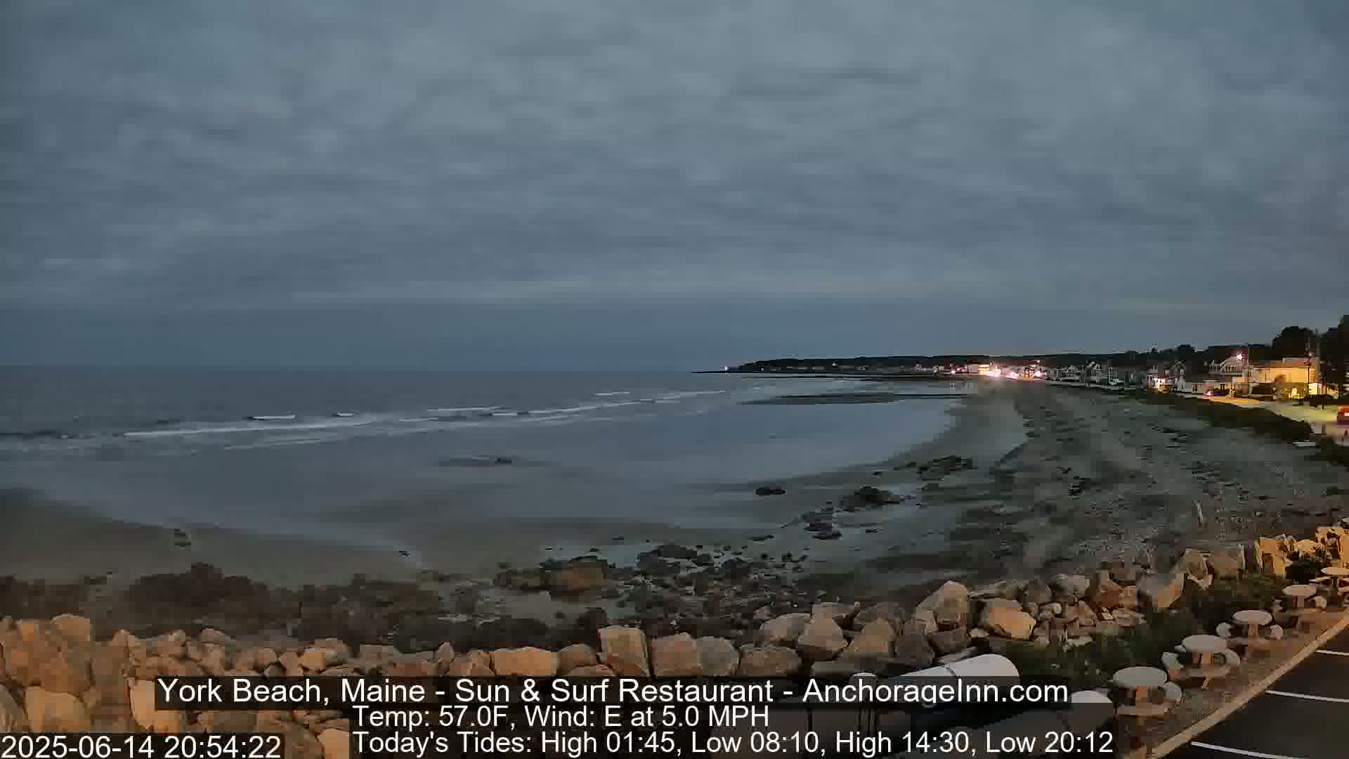 York Beach Surf Live Cam - Maine, USA