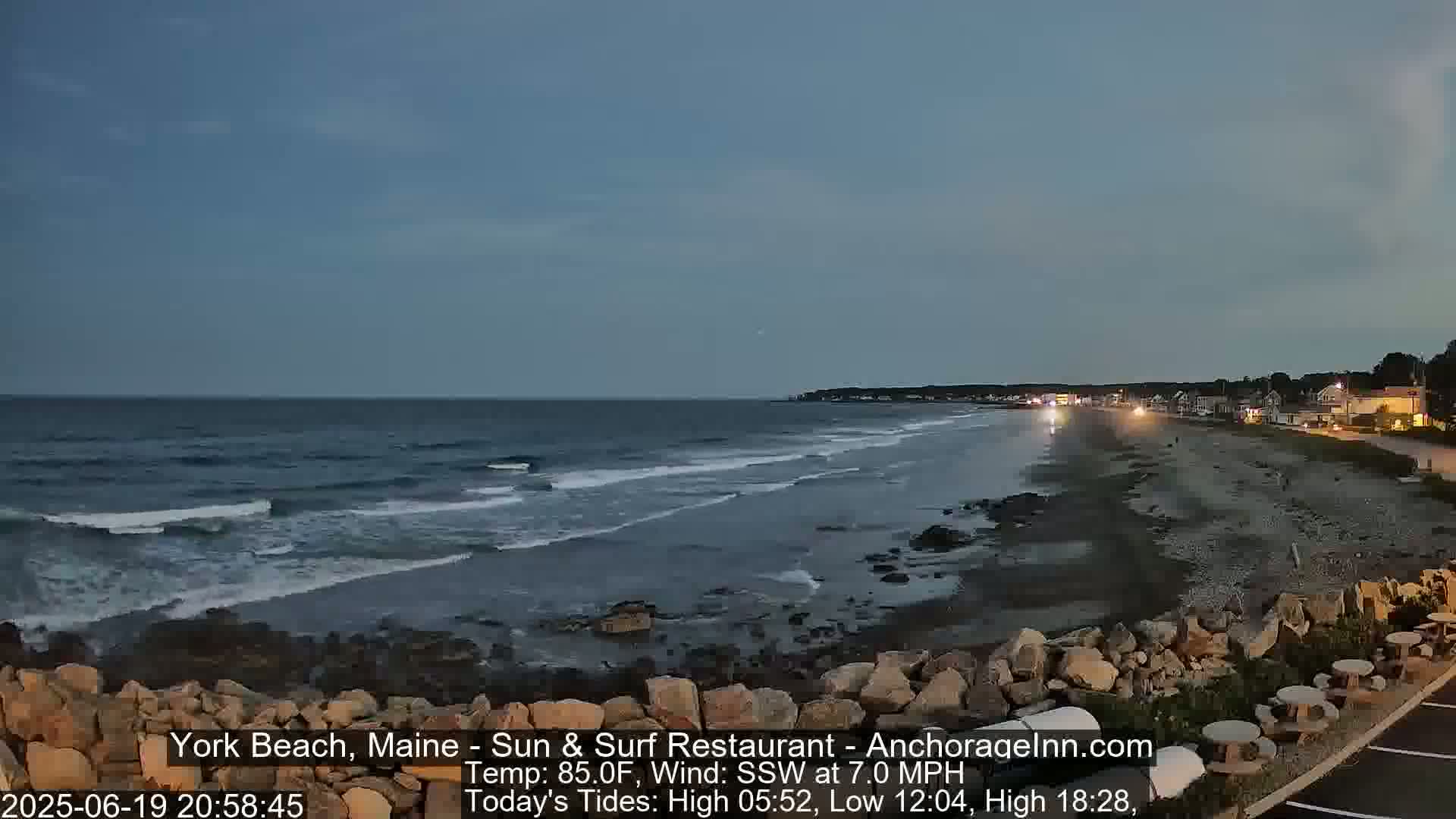 York Beach Surf Live Cam - Maine, USA