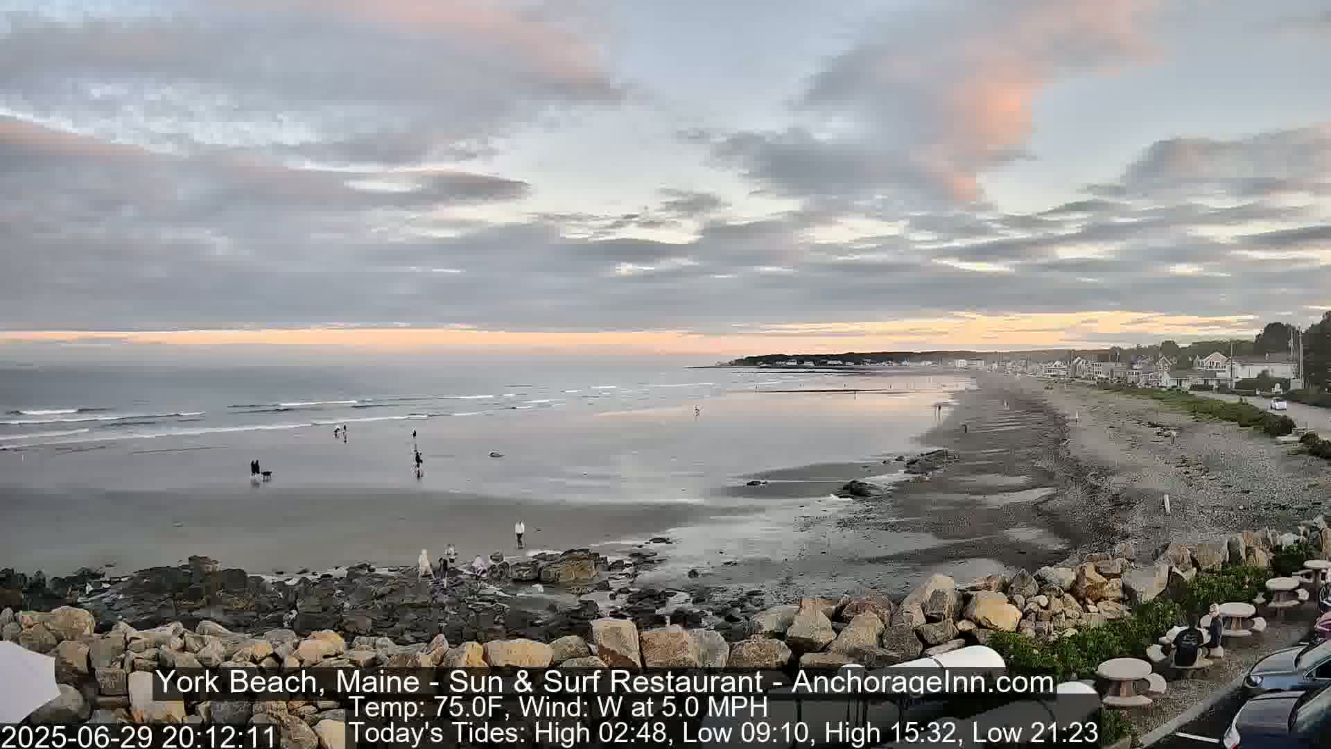 York Beach Surf Live Cam - Maine, USA