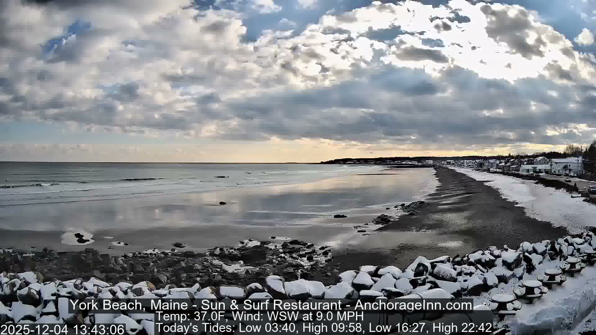 York Beach Surf Live Cam - Maine, USA