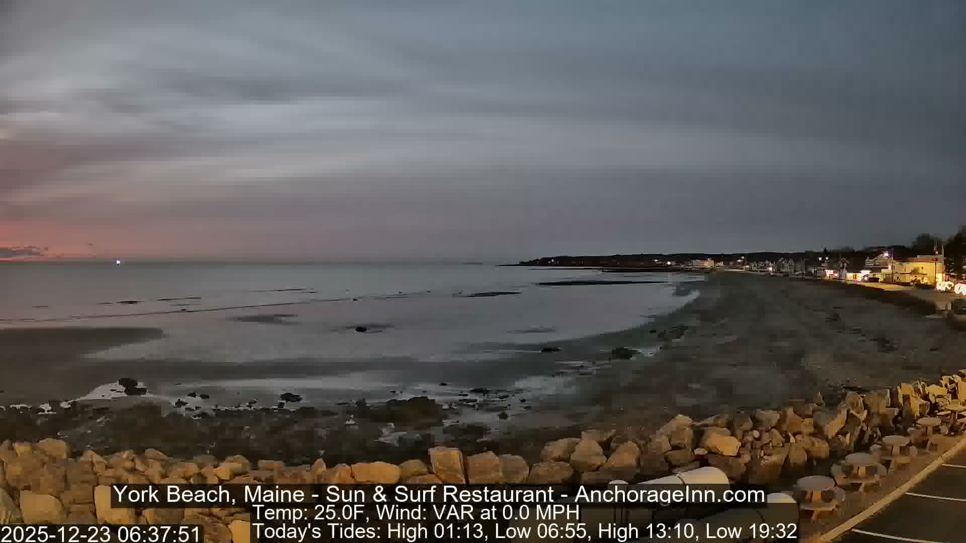 York Beach Surf Live Cam - Maine, USA