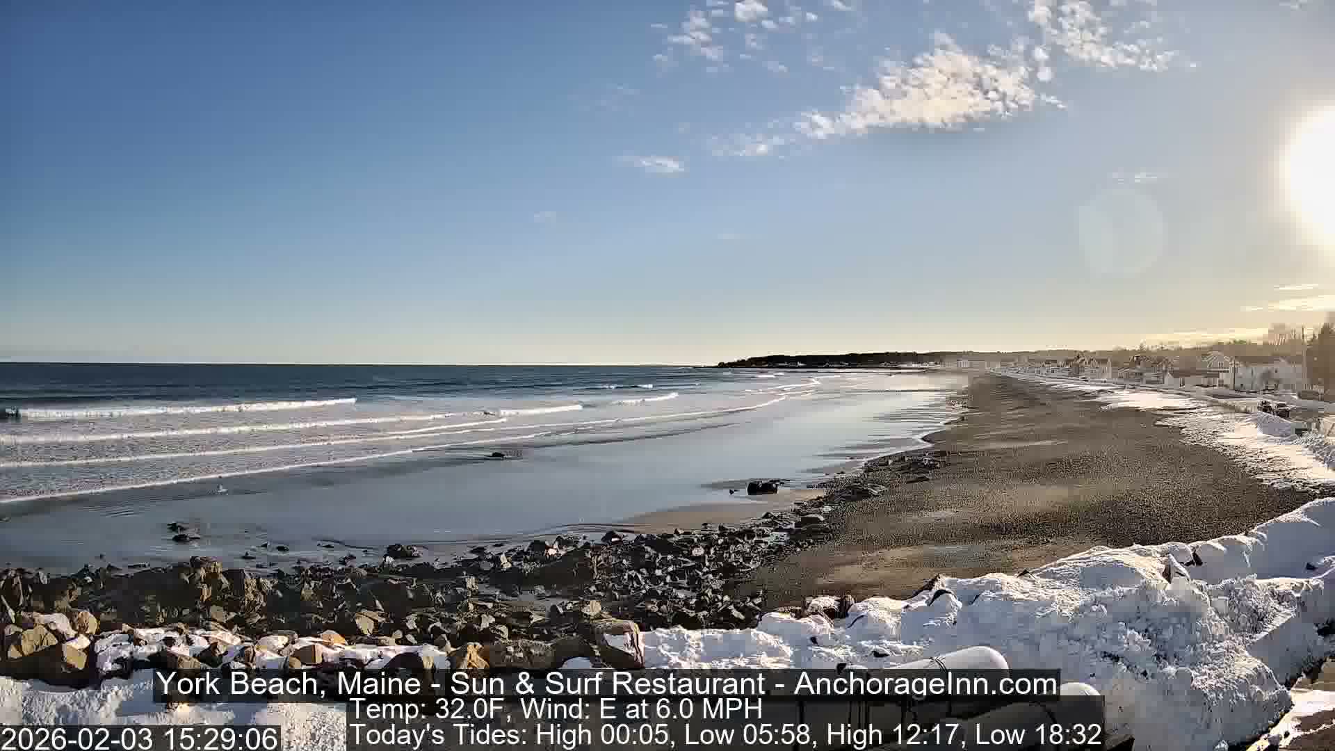 York Beach Surf Live Cam - Maine, USA