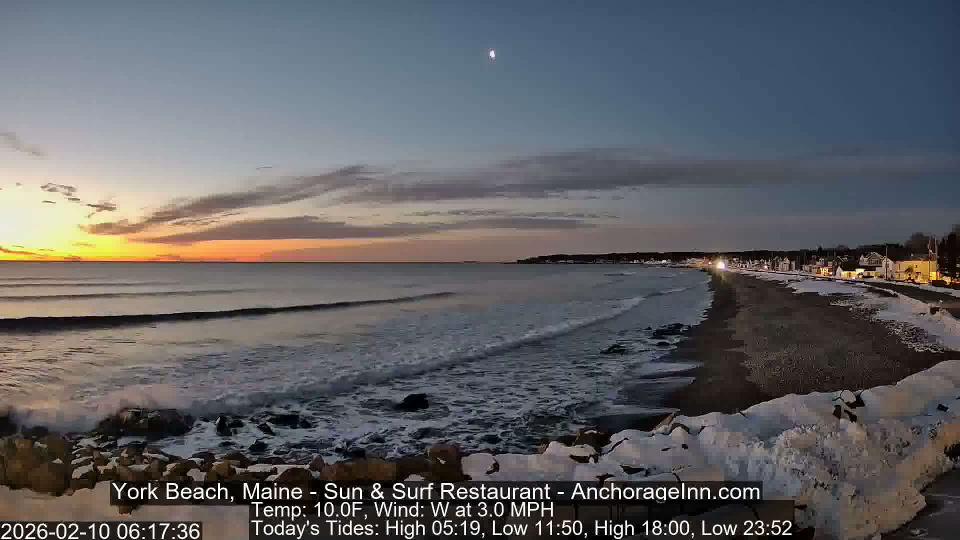 York Beach Surf Live Cam - Maine, USA