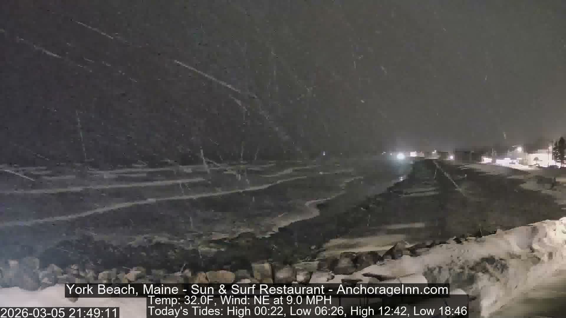 York Beach Surf Live Cam - Maine, USA