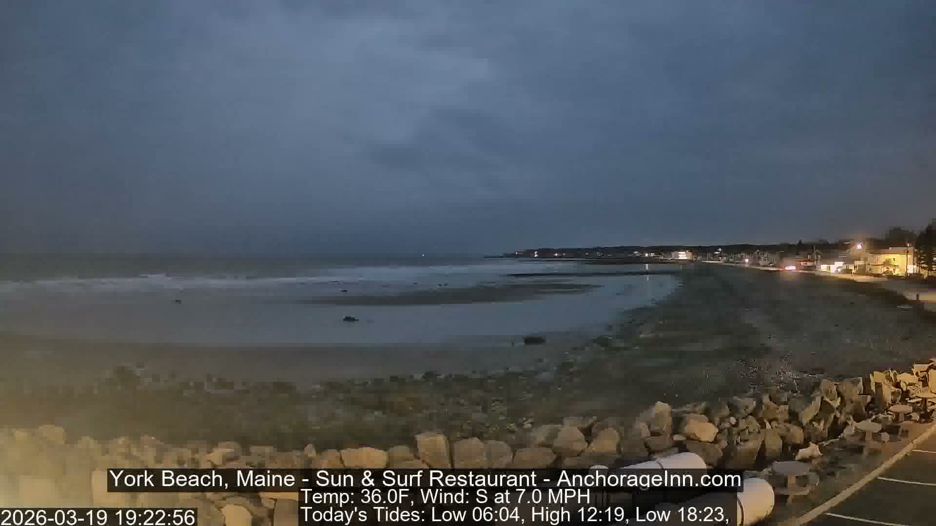 York Beach Surf Live Cam - Maine, USA