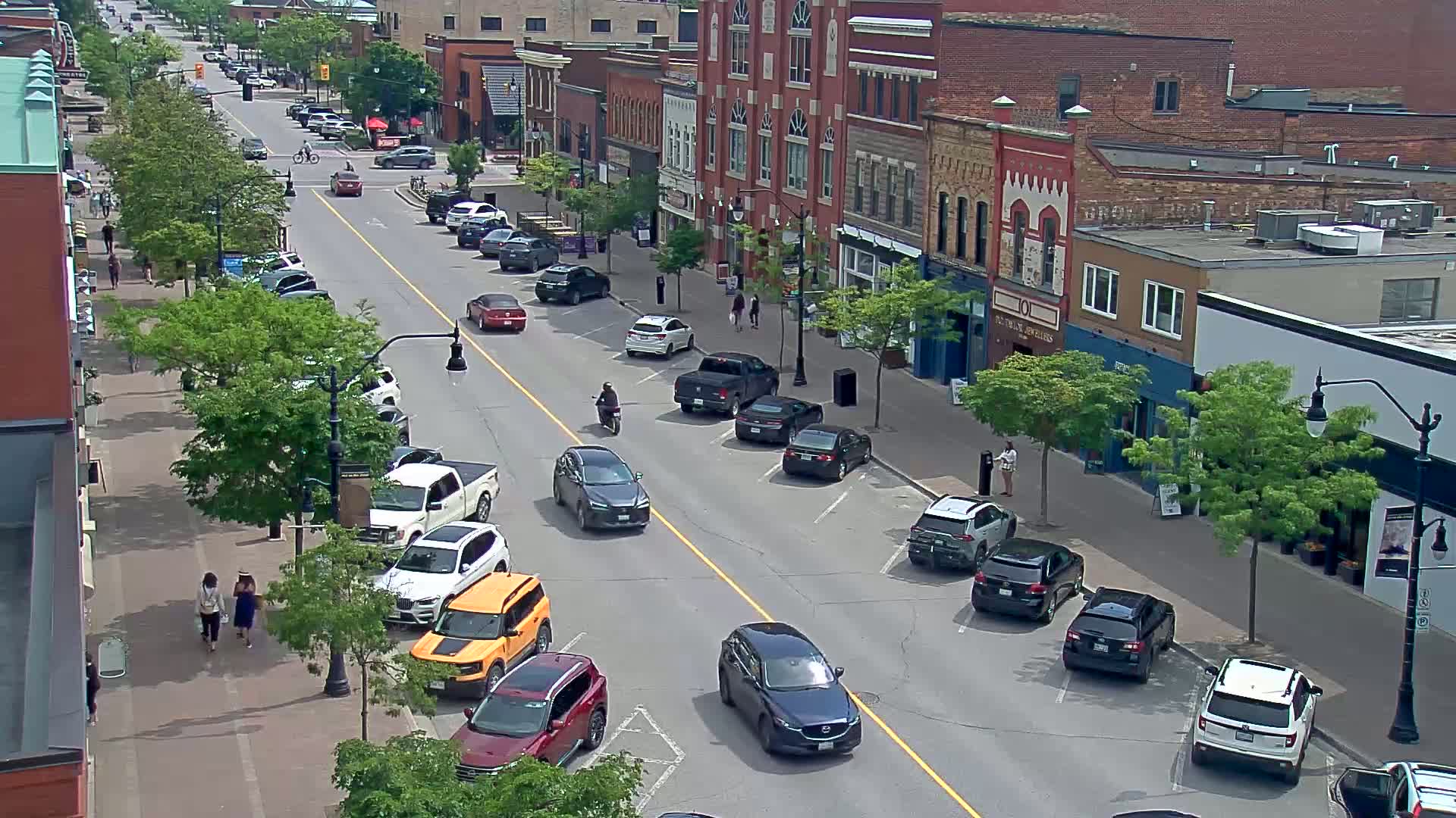 Collingwood Downtown Live Cam - Collingwood , Simcoe, Ontario, Canada