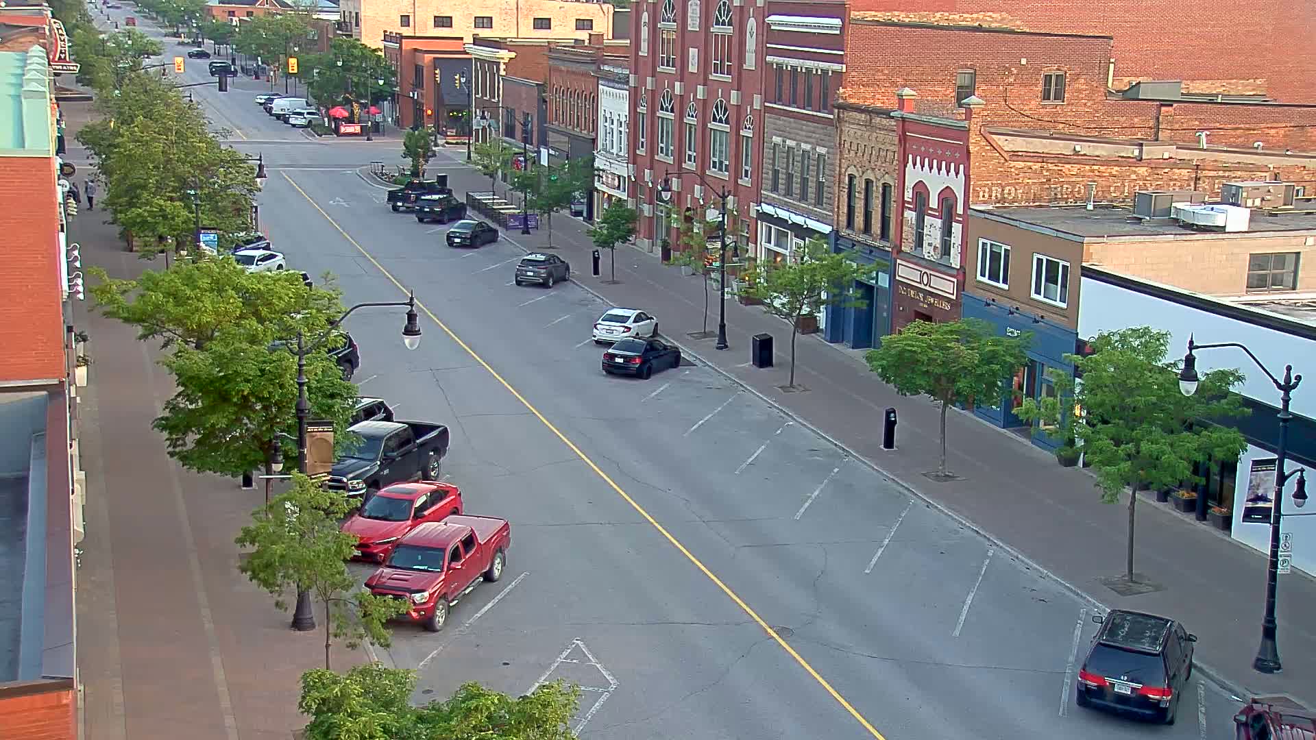 Collingwood Downtown Live Cam - Collingwood , Simcoe, Ontario, Canada