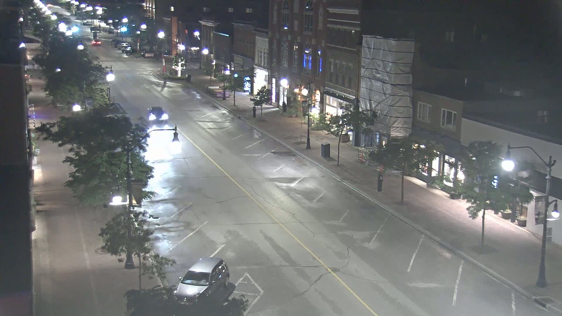 Collingwood Downtown Live Cam - Collingwood , Simcoe, Ontario, Canada