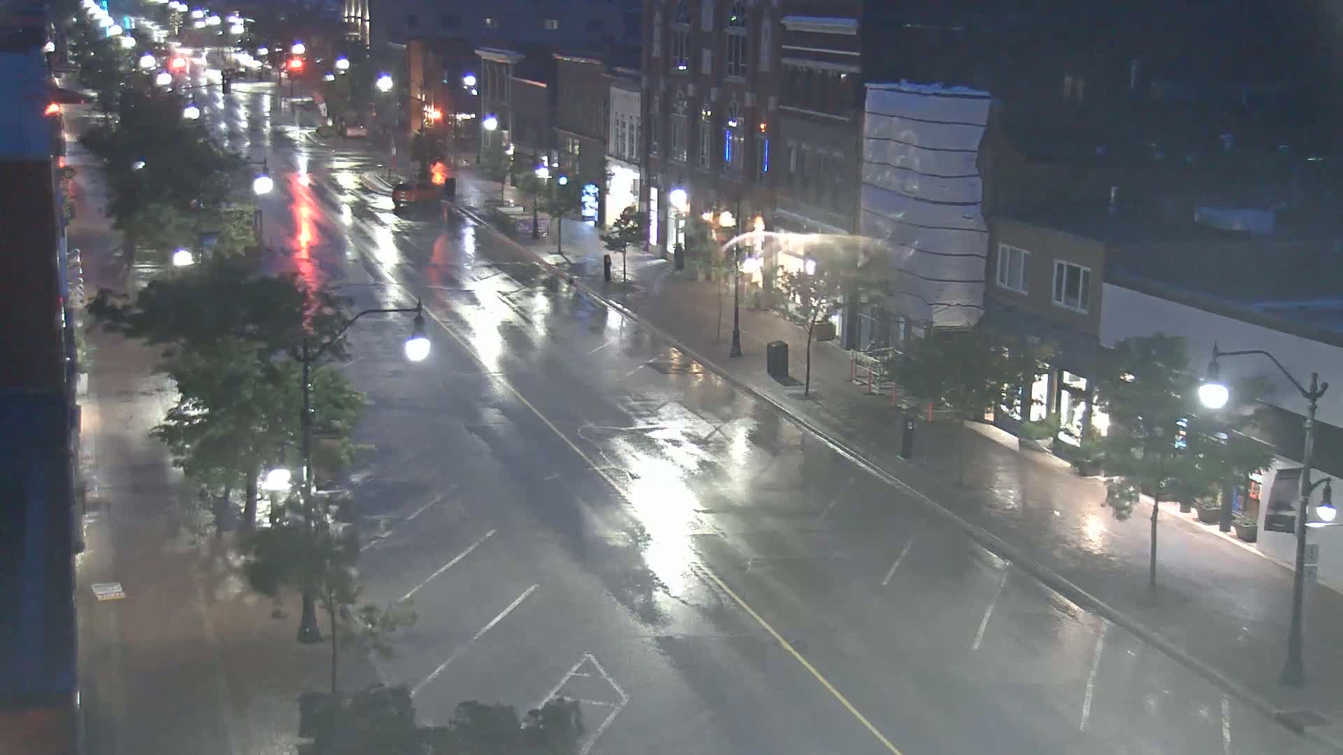 Collingwood Downtown Live Cam - Collingwood , Simcoe, Ontario, Canada